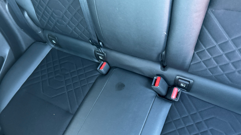 Nissan Juke 1.0 DiG-T 114 Tekna 5dr Petrol Hatchback